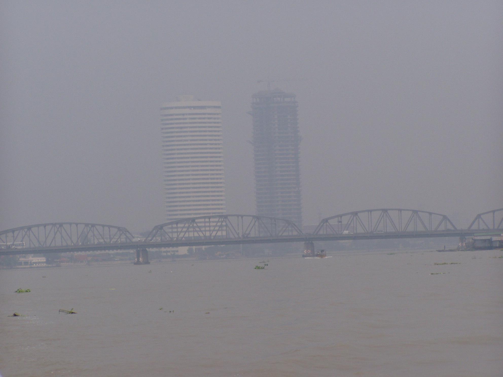 Smog in Bangkok.JPG