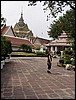 Mandy im Wat Pho.JPG